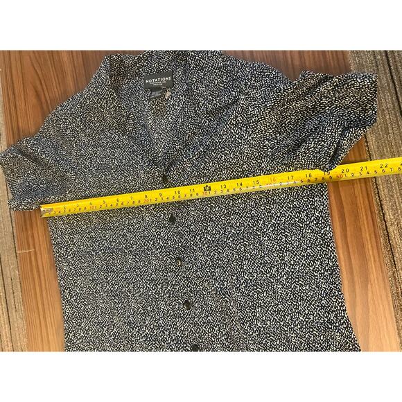 Notations Petite Medium Blouse Black White Short Sleeve Button Front Top - Picture 6 of 8